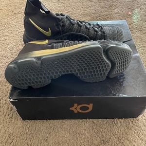 Nike Zoom KD9 Elite Basketball Shoes.